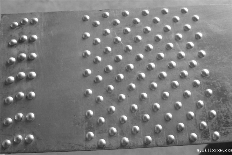 起鼓孔防滑板 起鼓冲孔板 平台防滑板