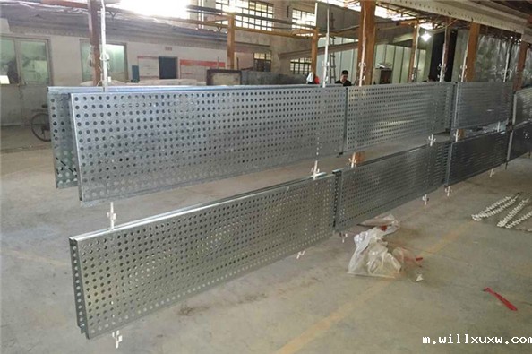 外墙装饰板 圆孔装饰板 圆孔网板