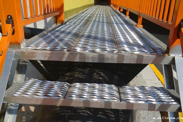 华体会app下载华体会 鳄鱼嘴脚踏板