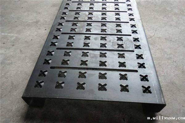 十字起鼓防滑板 图片