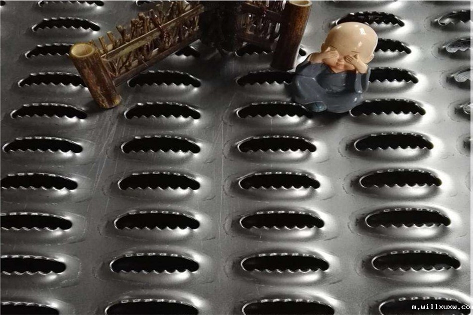 鳄鱼锯齿孔防滑板 华体会app下载华体会