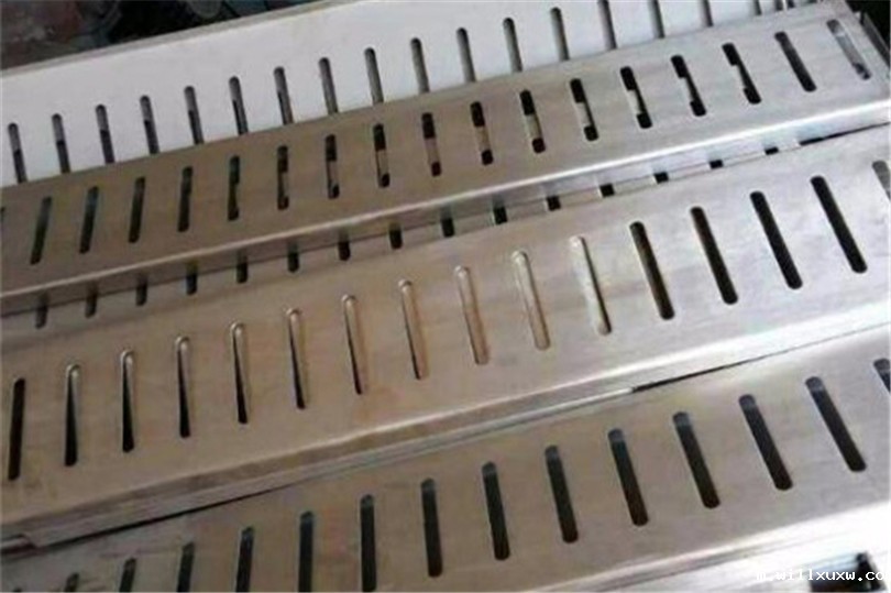 冲孔网板排水板