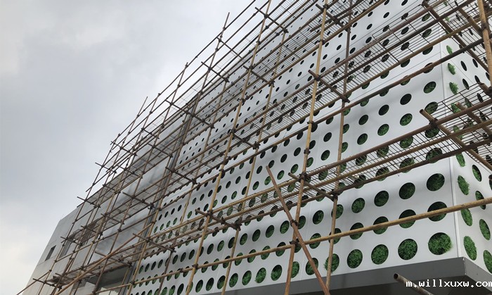 不规则圆孔外墙冲孔铝板