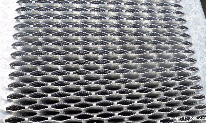 鳄鱼嘴冲孔网板