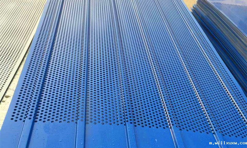 穿孔压型钢板