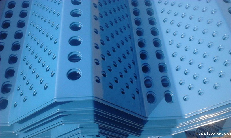 彩钢网板